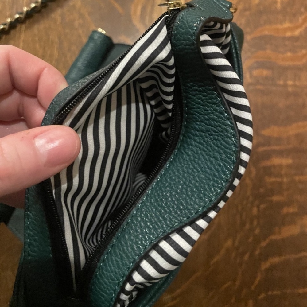 Vintage Crossbody Forest Green Leather Bag - Picture 6 of 8
